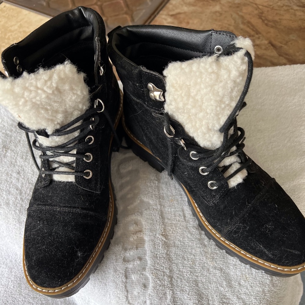 Black Ladies Winter Boots